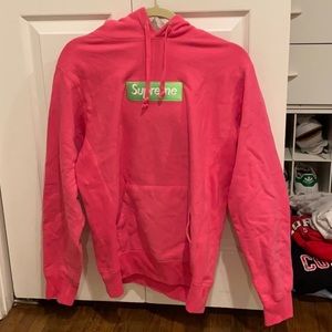 supreme sweatshirt